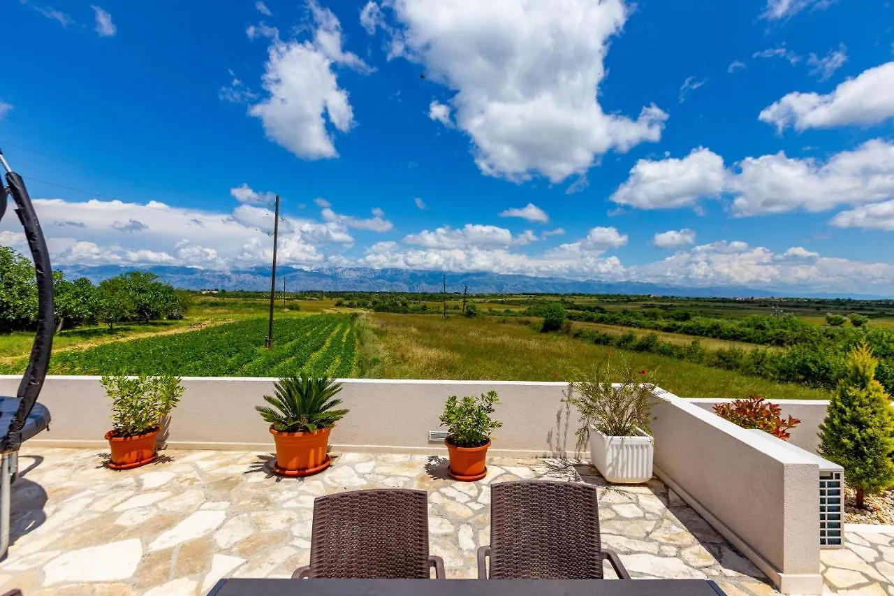 Kristina Holiday Home With Private Swimmingpool Visocane